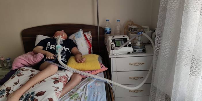 Şırnak’ta bir baba hasta çocuğu için solunum cihazı istiyor!