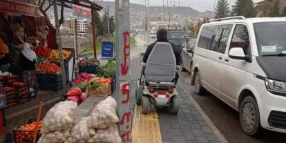 Cizre’de gelişi güzel konulan Elektrik Panoları ve Aydınlatma direkleri hayatı olumsuz etkiliyor