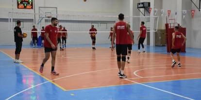 Cizre Belediyespor, ligdeki geleceğini belirleyen maçta Bursa'yı 3-2 Yendi