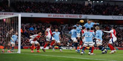 Arsenal'dan, Manchester City'e farklı tarife: 5-1