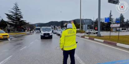 Tokat'ta yayalara yol vermeyen 445 sürücüye idari para cezası