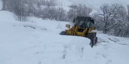 Şırnak’ta Kar Alarmı! Ekipler Gece Gündüz Çalışıyor, Köylerdeki son durum