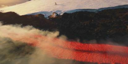 Etna Yanardağı patlarken kayak yaptı