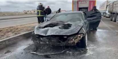 Aksaray'da seyir halindeki otomobilde yangın