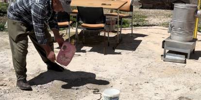 Hakkarili aile iki yıldır yılanlarla yaşıyor