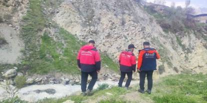 Hakkari'de 21 gündür kayıp kadını arama çalışmaları sürüyor