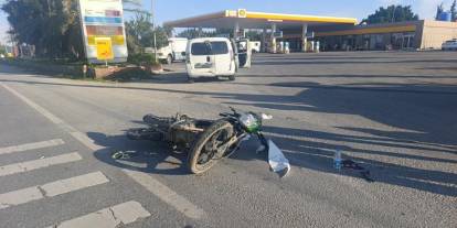 Manavgat'ta ticari araca arkadan çarpan motosiklet sürücüsü yaralandı