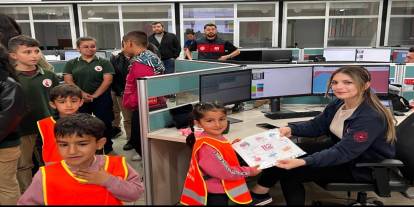 Şırnak’ta Minik Öğrenciler 112 Acil Komuta Merkezi’ni Yerinde İnceledi
