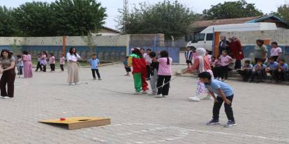 Silopi'nin Minik Kalpleri Eğlenceyle Çiçek Açtı: Köy Okulunda Unutulmaz Bir Gün!