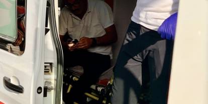 Hafriyat yüklü kamyon devrildi: 1 yaralı