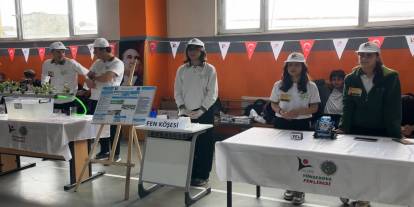 Yüksekova Fen Lisesi öğrencilerinin projeleri göz kamaştırdı