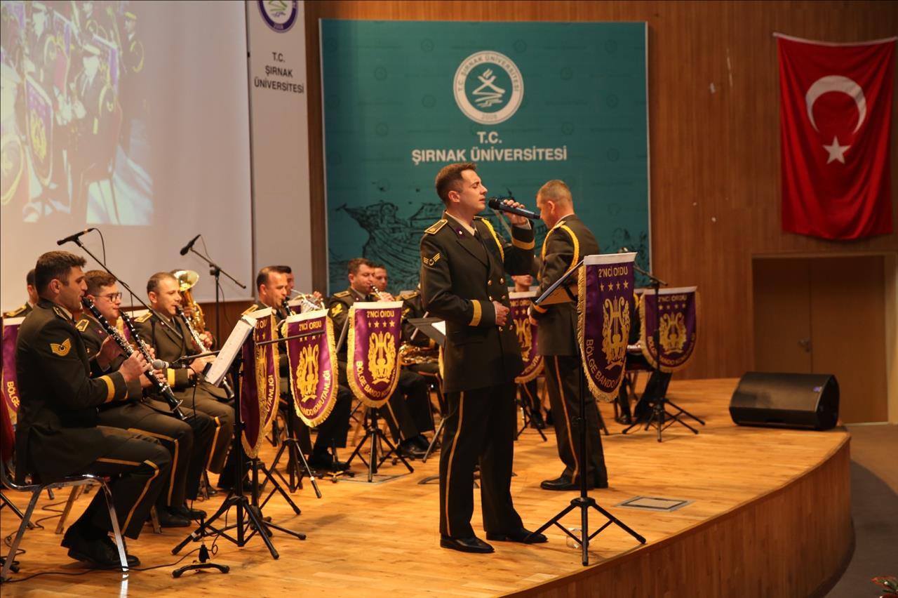 universitemiz-renkli-konserlere-ev-sahipligi-yapiyor-808a3a74-2055-48a2-a81a-a458a9b774e0.jpeg