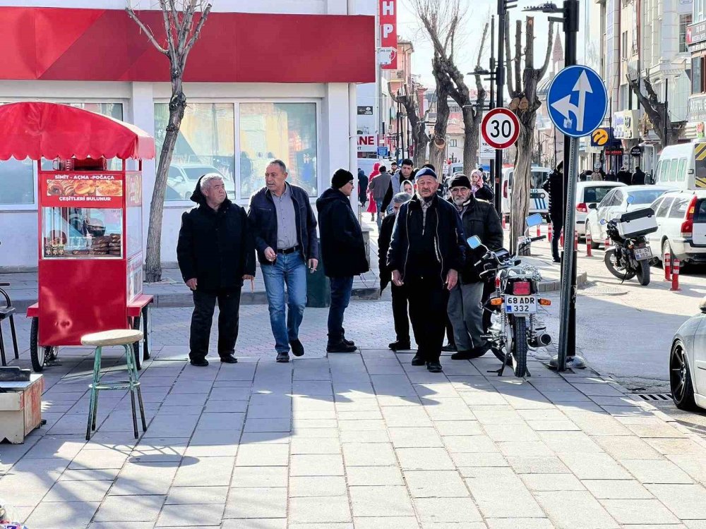 Kış ortasında o ilde yaz yaşanıyor! İl halkı ne yapacağını şaşırdı