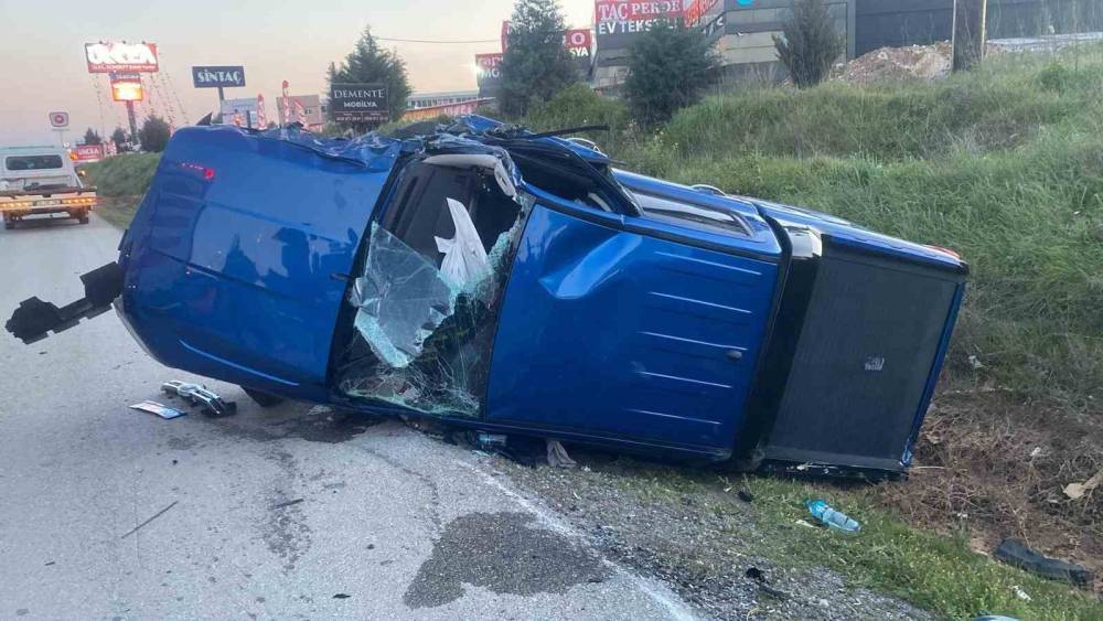 İzmir’de korkunç kaza kamerada: 1 ölü, 1 ağır yaralı