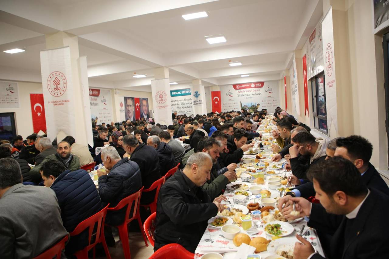 vakiflar-bolge-mudurlugu-sirnakta-her-gun-400-kisilik-iftar-yemegi-veriyor-1.jpeg