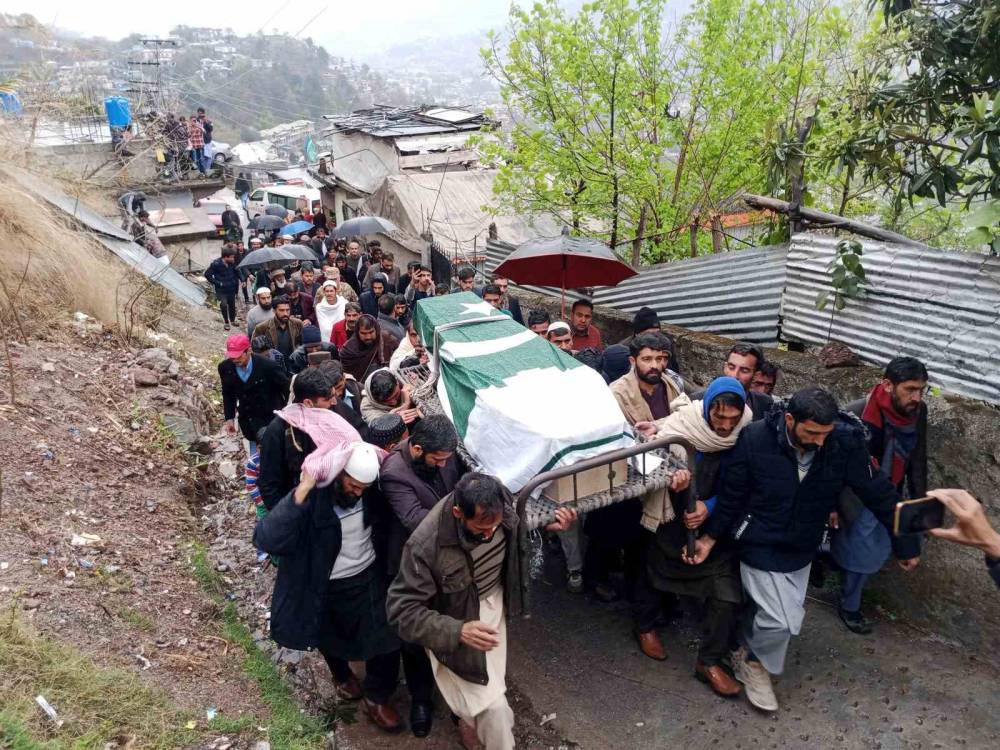 Pakistan’daki tren saldırısında ölü sayısı 31’e yükseldi