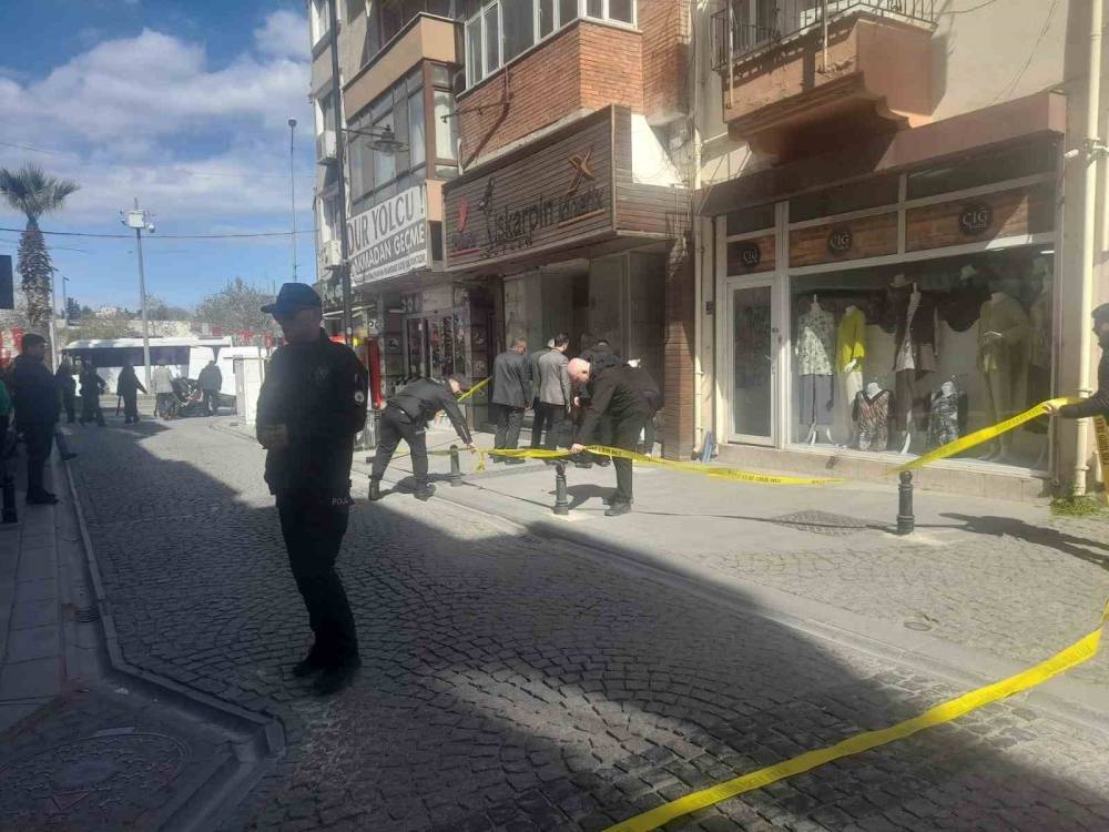 Çanakkale’de şüpheli kutu fünye ile patlatıldı