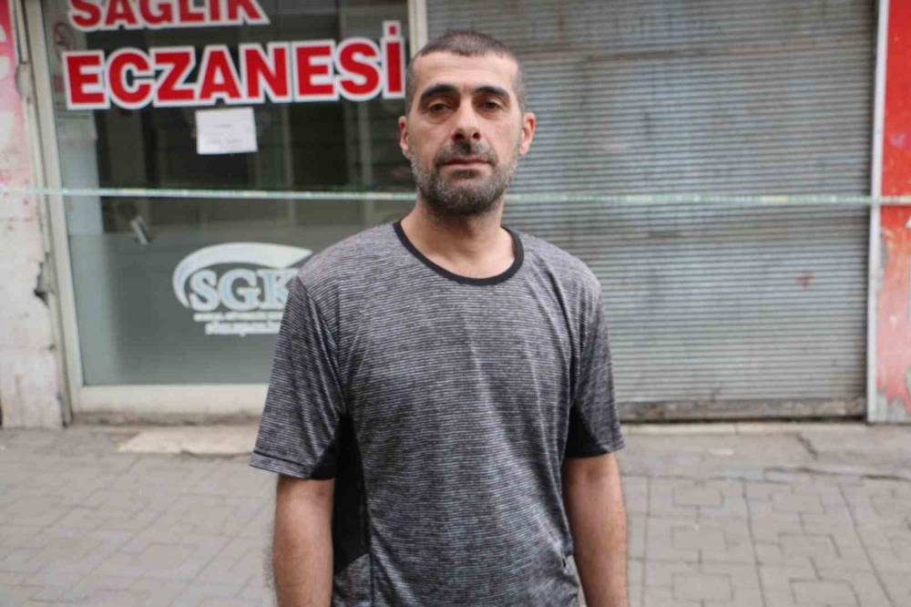 Diyarbakır’da ağır hasarlı apartman tehlike saçıyor