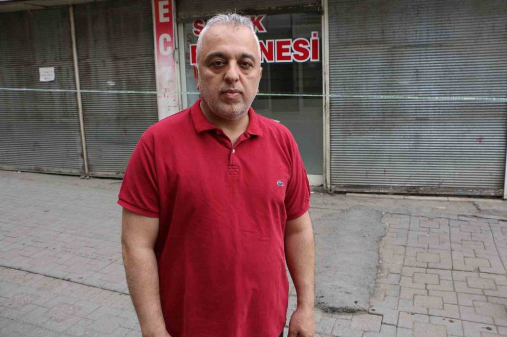 Diyarbakır’da ağır hasarlı apartman tehlike saçıyor